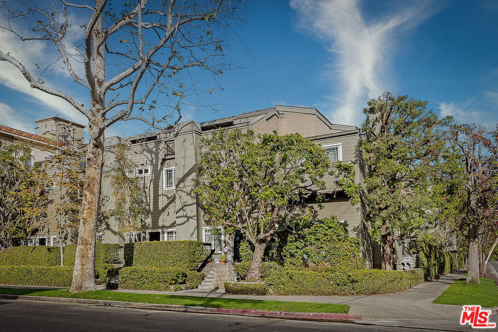 Charming traditional townhome in much sought after Craftsman style complex in a great Westwood location. Wonderful indoor outdoor flow with three outside spaces just for this unit. Sunlit living room/dining area opens on to a large front gated patio and private interior atrium great for barbecues, entertaining, or that morning cup of coffee. The spacious primary suite with a walk in closet is two stories with a large loft perfect for a home office. The loft opens on to a roof top deck just for this unit. The second bedroom is nice sized with it's own bath. Inside side by side washer and dryer are located on the second floor. Functional kitchen with newer dishwasher. All appliances included. Close to Westwood rec center, markets, and restaurants. Complex was extensively remodeled in 2003 with new siding, stucco, new doors and windows, and copper (horizontal and vertical) pipes. New roof both flat and shingled completed and paid for in August 2025. Roof top deck redone approximately two years ago with an eight year warranty. Large dogs welcome but there are breed restrictions. Come make this traditional gem home. Seller may need to leaseback after the COE. May be contingent on seller finding a replacement property.