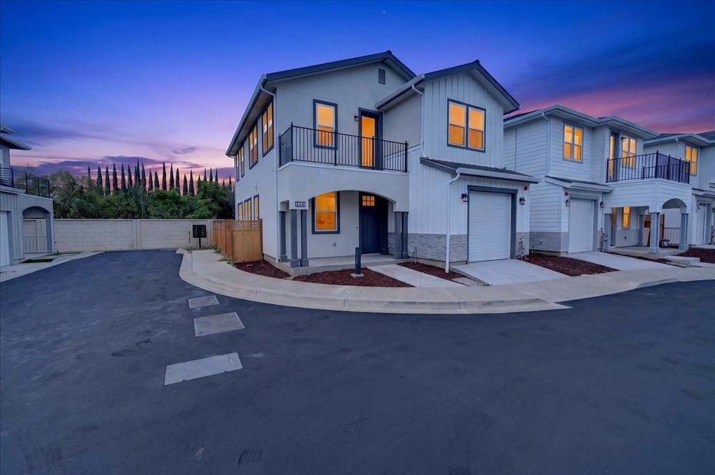 869 Connie Lane