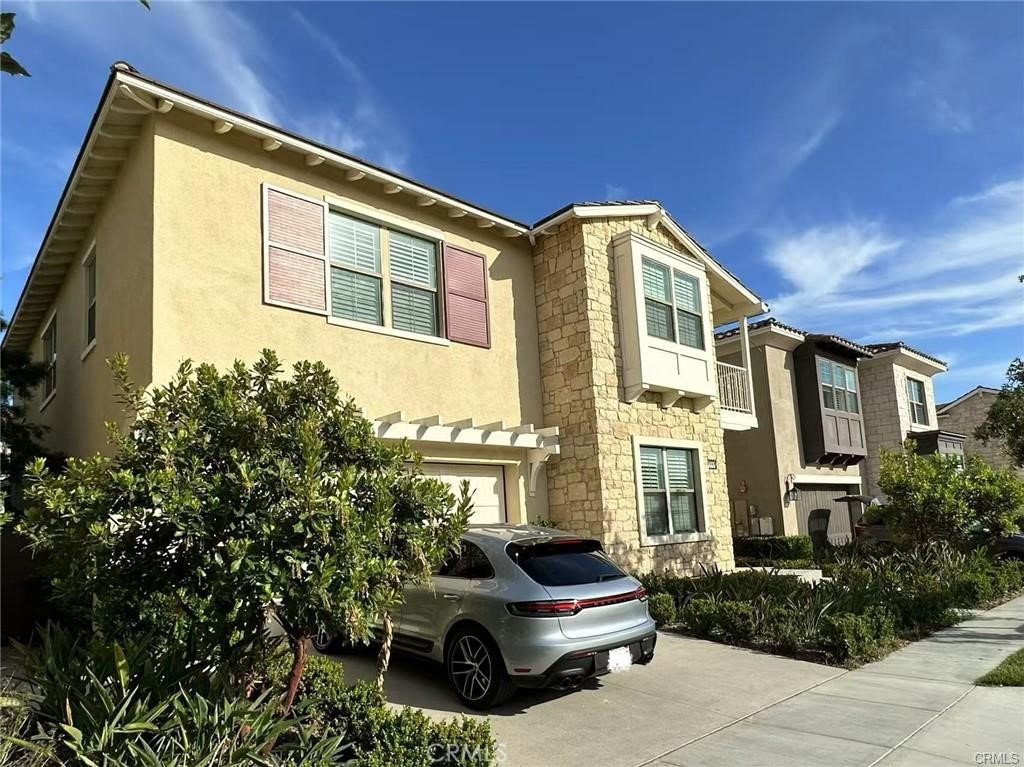 222 Parkwood