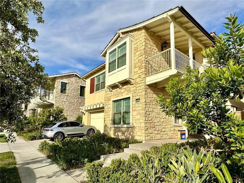 222 Parkwood