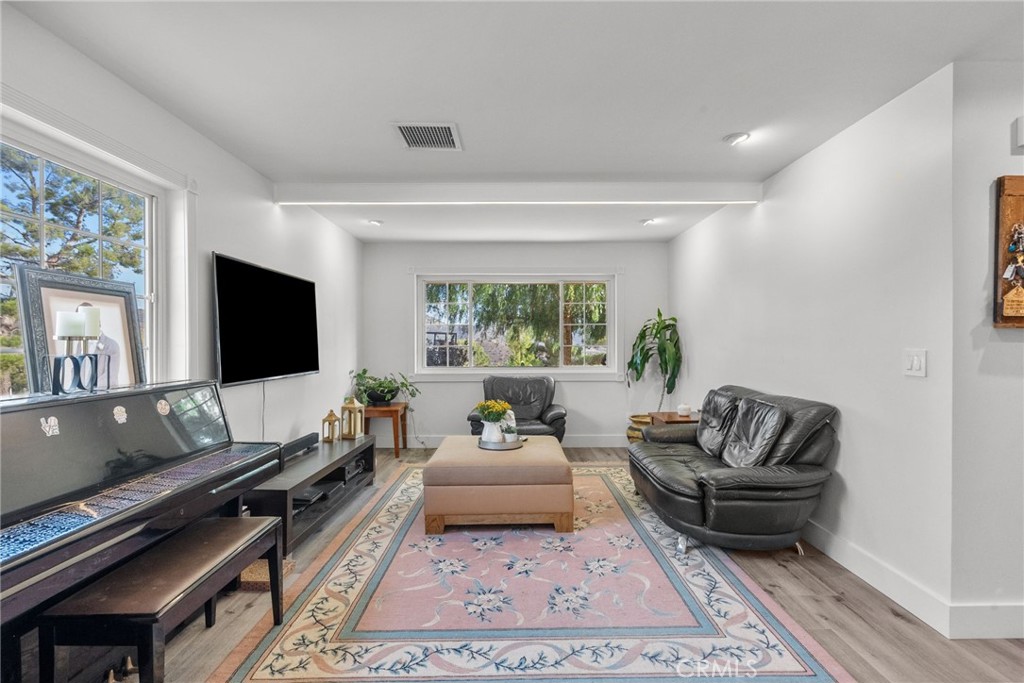 Custom Agua Dulce (CADUL) - Residential