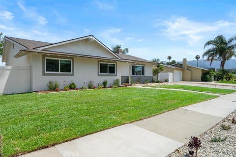 Photo of 554 Dorena DR, Newbury Park, CA 91320 (MLS # SC26165716)