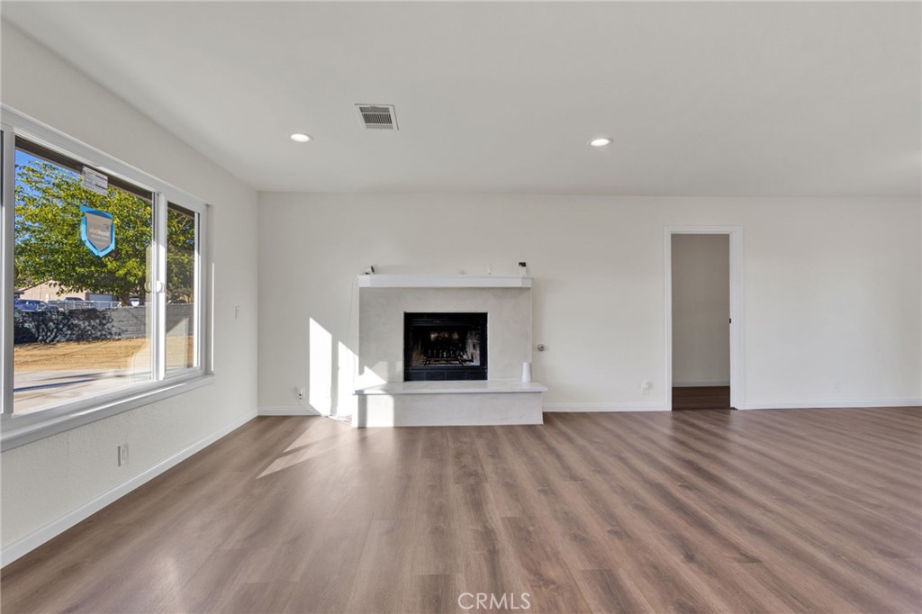 Properties 4 17826 Chestnut Street