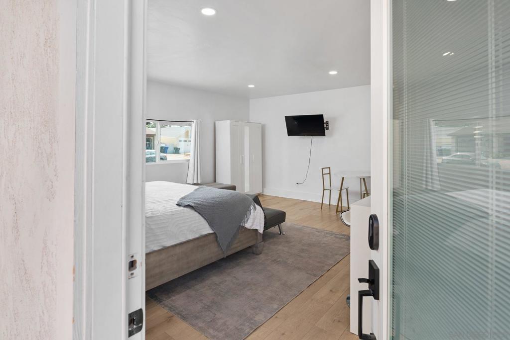 Mira Mesa - Residential Income