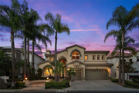 Photo of 14 Thorn Oak, Rancho Santa Margarita, CA 92679 (MLS # OC26081521)