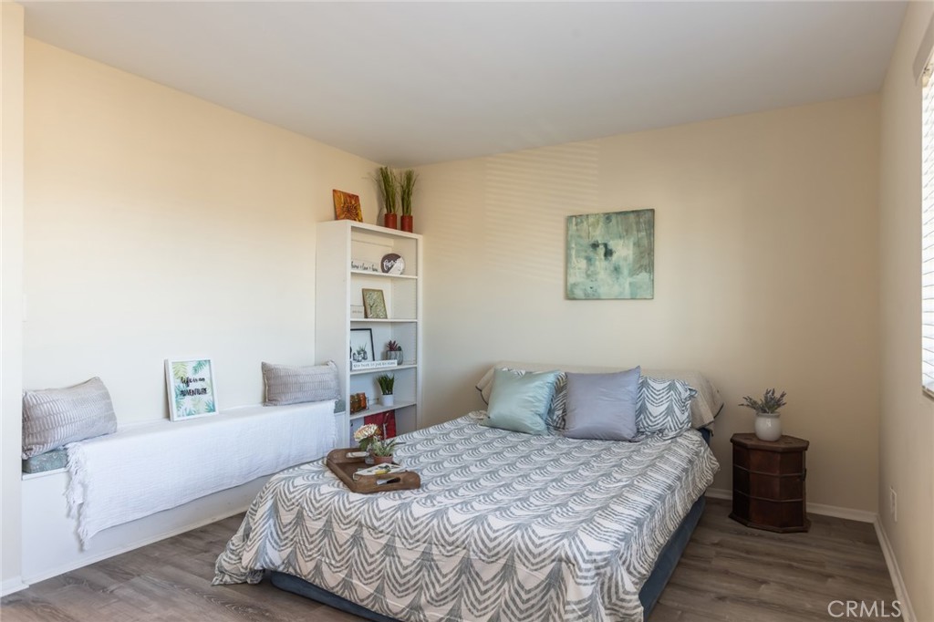 26015 Narbonne Avenue 14