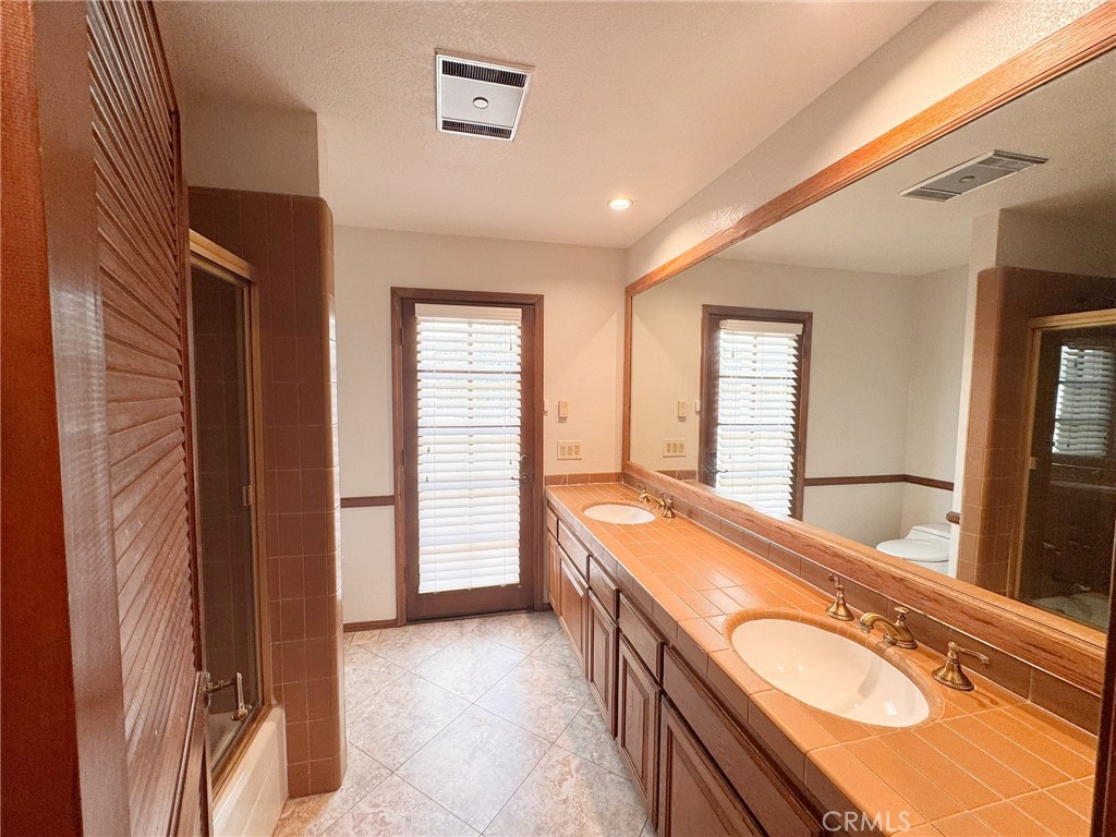 * - Residential Lease
