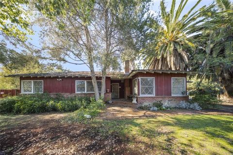 Photo of 7719 Yolanda Avenue, Reseda, CA 91335 (MLS # SR25265861)