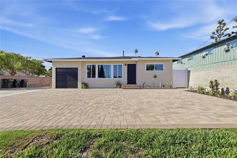 Photo of 11331 Pioneer Boulevard, Norwalk, CA 90650 (MLS # SR26175896)