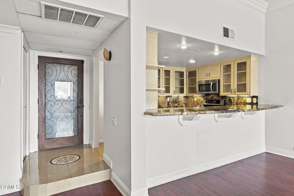 15515 W Sunset Boulevard 504