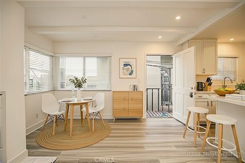 Photo of 122 El Porto, Manhattan Beach, CA 90266 (MLS # SB25261739)