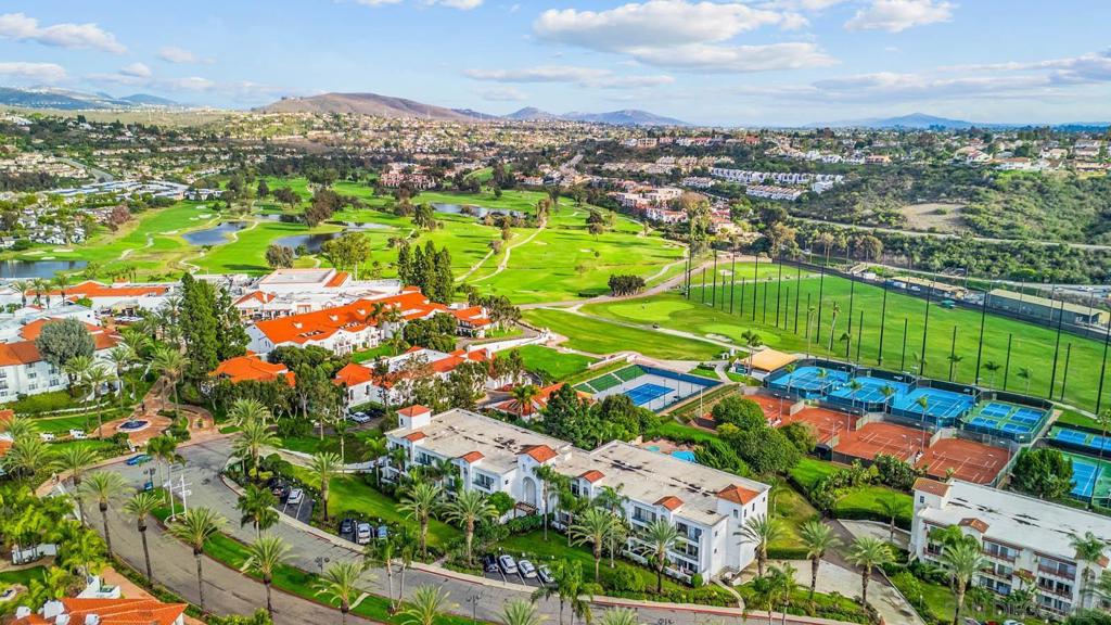 La Costa - Residential