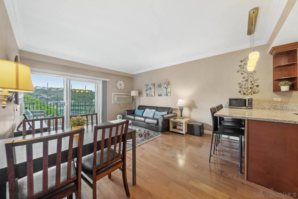 La Costa - Residential