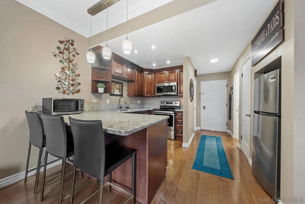 2005 Costa Del Mar Rd 636