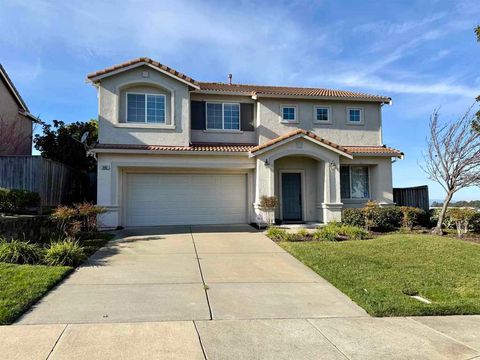 Photo of 643 Rock Rose Way Way, Richmond, CA 94806 (MLS # 41121115)