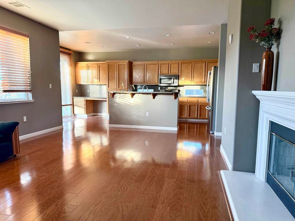 Photo of 643 Rock Rose Way Way, Richmond, CA 94806 (MLS # 41121115)