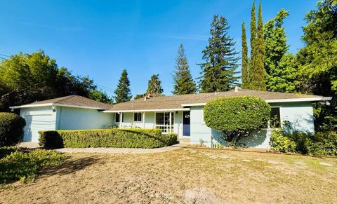 Photo of 13810 Quito Road, Saratoga, CA 95070 (MLS # ML82046810)