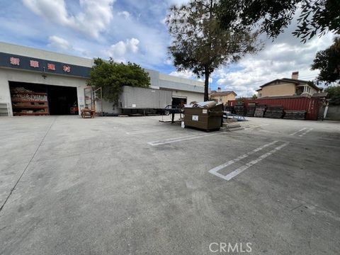 Photo of 2714 Durfee Ave, El Monte, CA 91732 (MLS # WS26085324)