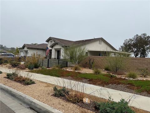4225 W Riviera Corona CA 92883