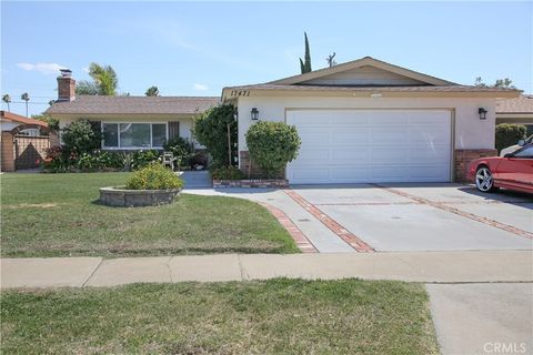 17471 Reed St Fontana CA 92336