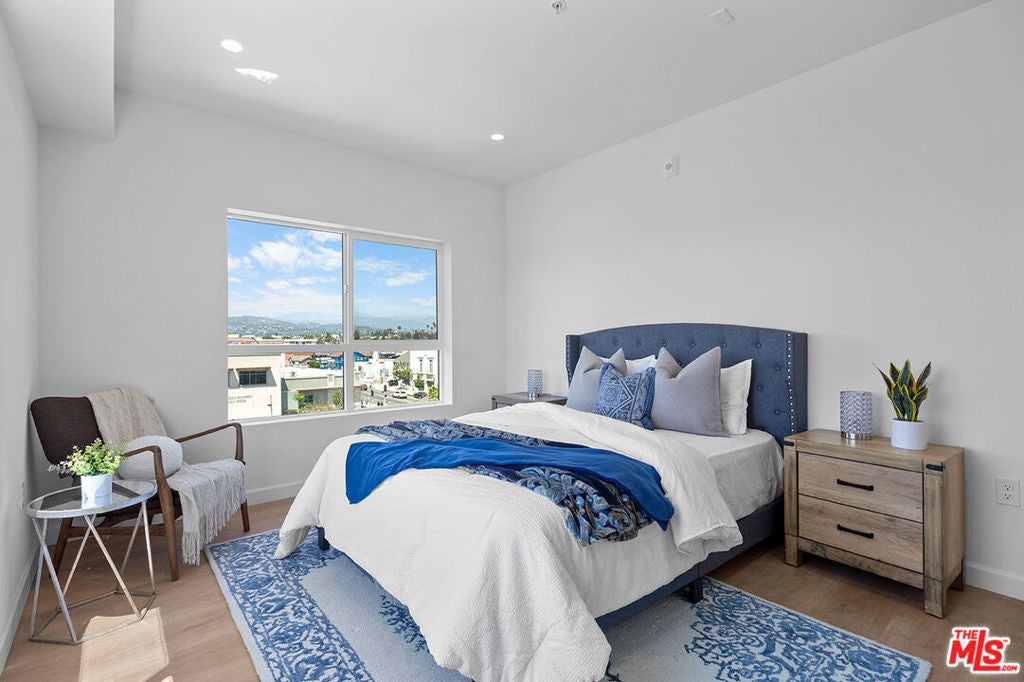 321 S Oxford Avenue 503