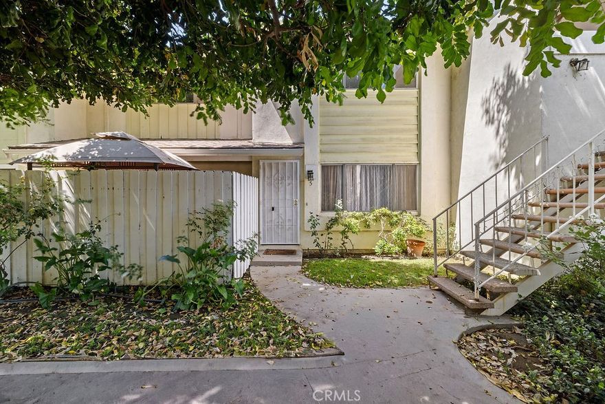Welcome to the most charming two-story townhouse-style condo in Northridge offering 2 bedrooms and 1.5 bathrooms across 896 square feet. The layout features a spacious living room that opens to a private enclosed patio, perfect for outdoor relaxation or entertaining. The modern kitchen is complete with a large pantry, and a cozy breakfast area. Upstairs, you’ll find two comfortable bedrooms, including a primary suite with its own renovated bathroom. Additional highlights include ample storage, an HOA that permits in-unit laundry, and both a covered carport and an additional uncovered parking space. Conveniently located near Northridge Mall, Costco, CSUN, shopping centers, and freeway access, this condo blends comfort with accessibility in one of the Valley’s most desirable neighborhoods.