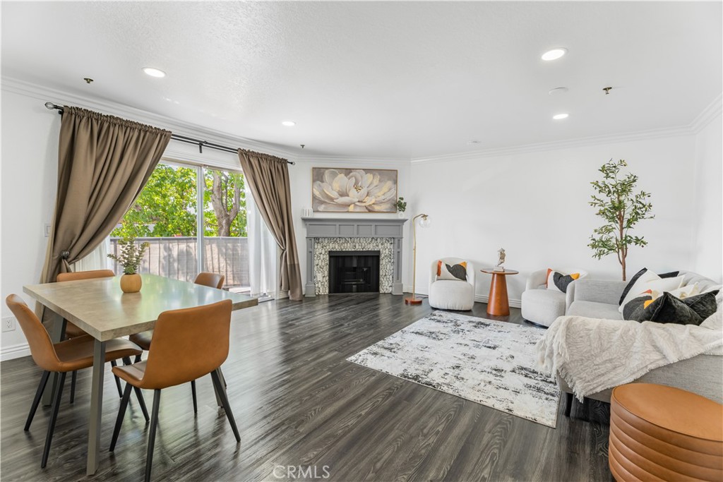 Welcome to this beautifully updated 2-bedroom, 1-bath condo in a prime Long Beach location. From top to bottom, this home offers style, comfort, and modern convenience—completely turnkey and move-in ready, just bring your clothes!
Enjoy a spacious, open-concept living area with newer flooring, fresh paint, and a cozy fireplace—ideal for relaxing nights in or entertaining friends. The renovated kitchen is a standout, featuring sleek finishes and smart stainless steel appliances, including a high-tech washer, dryer, and stove.
The updated bathroom offers modern fixtures and a clean, timeless look. Throughout the home, smart light switches and thoughtful upgrades add a tech-savvy edge to everyday living.
This charming unit is located in a well-maintained community and is just minutes from popular restaurants, shopping, grocery stores, and cafes, giving you the perfect balance of convenience and lifestyle.
Whether you're a first-time buyer, savvy investor, or looking to downsize with ease, this condo checks all the boxes. Don't miss your chance to make this smart, stylish home yours—schedule your private tour today!