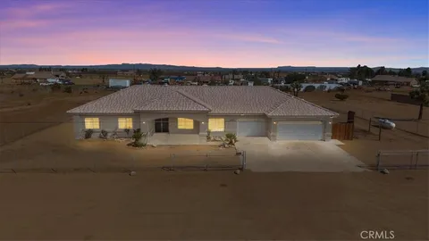 7536 Sunset Road, Phelan, CA 92371 - MLS#: CV25224371