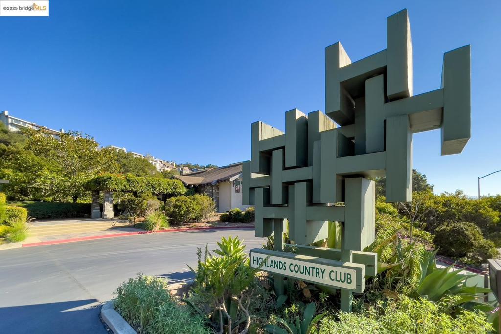 HILLER HIGHLANDS - Residential