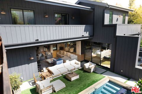 Photo of 1919 Pinehurst Road, Los Angeles, CA 90068 (MLS # 26647201)