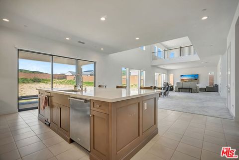 Tiny photo for 11865 Red Hawk Lane, Porter Ranch, CA 91326 (MLS # 26660617)