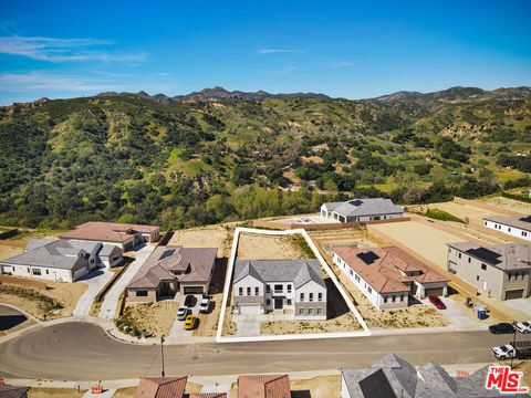 Tiny photo for 11865 Red Hawk Lane, Porter Ranch, CA 91326 (MLS # 26660617)