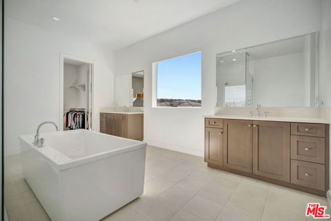 Tiny photo for 11865 Red Hawk Lane, Porter Ranch, CA 91326 (MLS # 26660617)