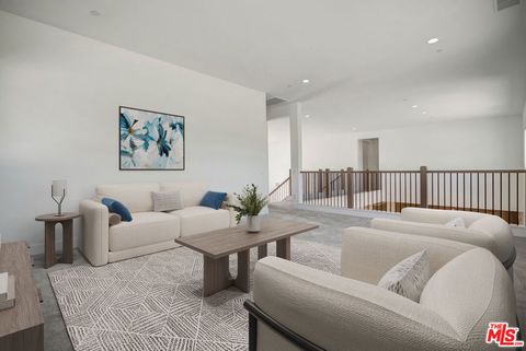 Tiny photo for 11865 Red Hawk Lane, Porter Ranch, CA 91326 (MLS # 26660617)