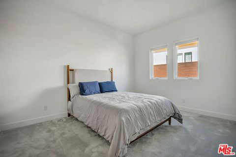 Tiny photo for 11865 Red Hawk Lane, Porter Ranch, CA 91326 (MLS # 26660617)