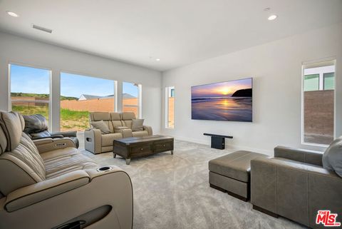 Tiny photo for 11865 Red Hawk Lane, Porter Ranch, CA 91326 (MLS # 26660617)