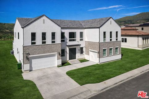 Tiny photo for 11865 Red Hawk Lane, Porter Ranch, CA 91326 (MLS # 26660617)