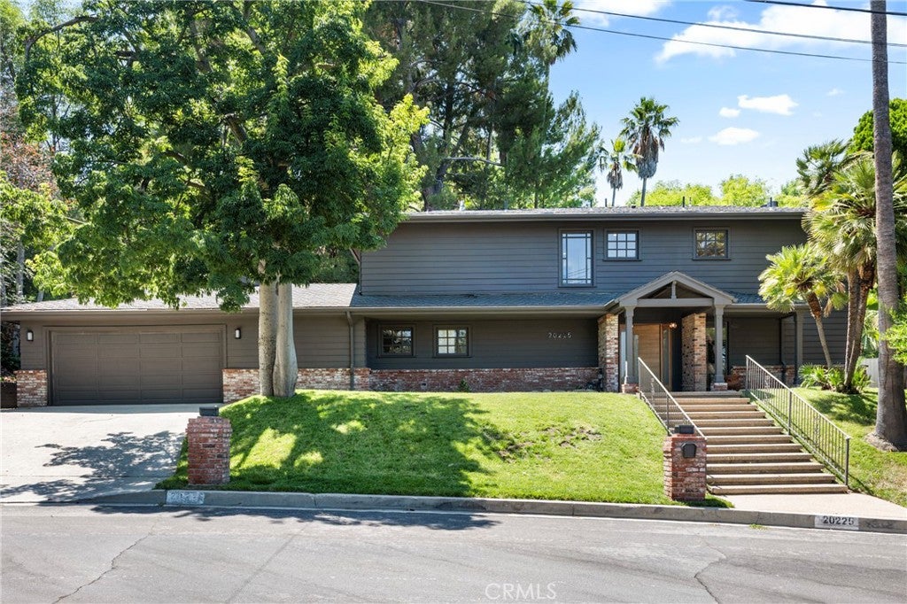 Photo of 20225 Allentown Drive, Woodland Hills, CA 91364 (MLS # SR26199834)