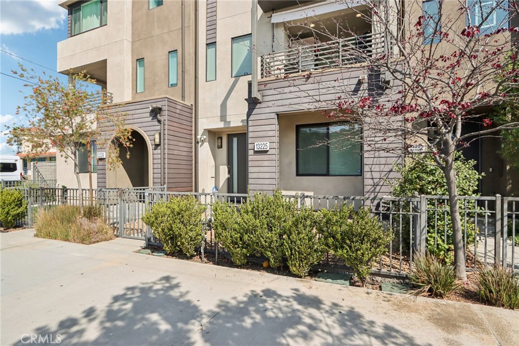 13225 Victory Boulevard