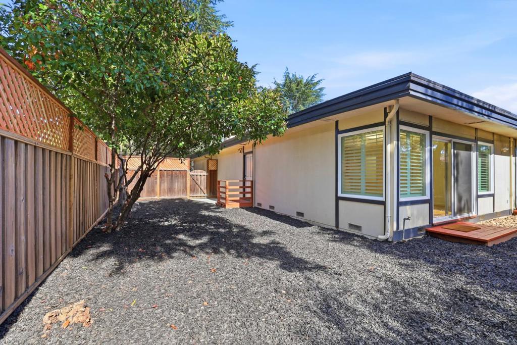 15515 Corinne Drive