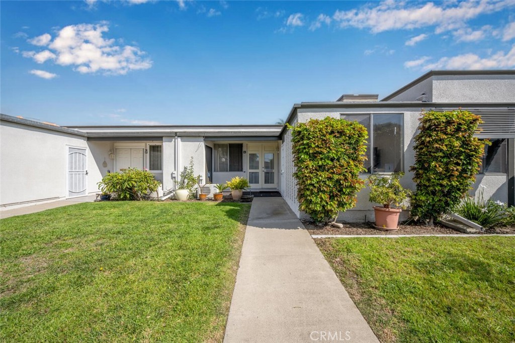 13120 Del Monte Drive 47G