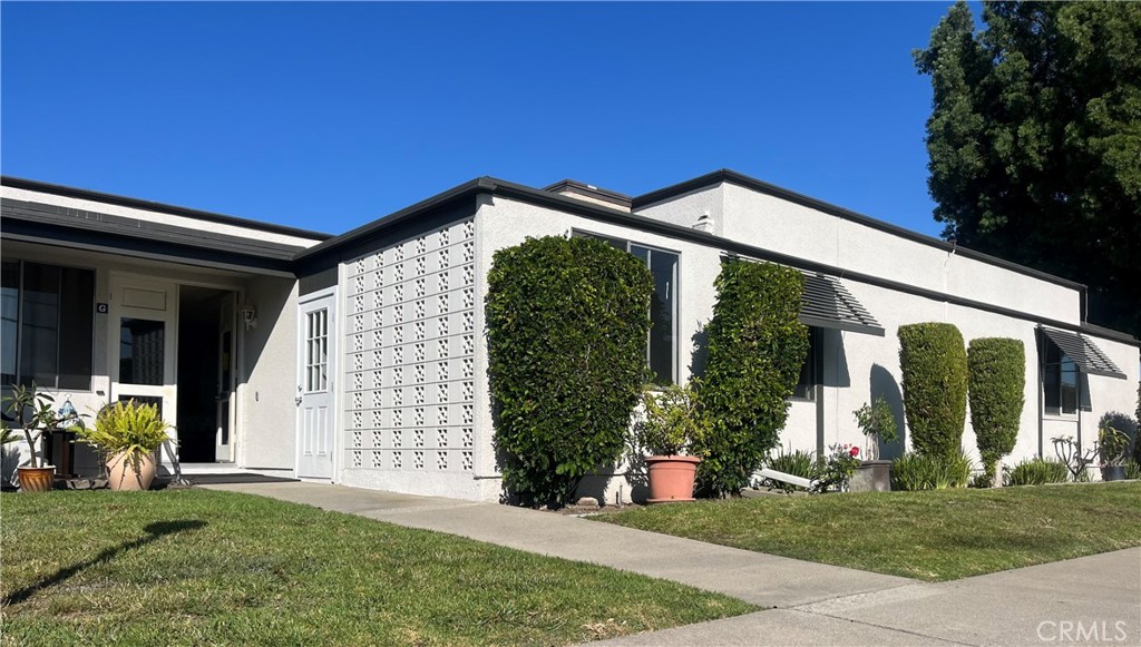 RARE ATRIUM UNIT OPPORTUNITY!
This beautiful unit is among the few remaining open atrium homes in Mutual 15. This turnkey home features brand new flooring, HVAC, stackable washer and dryer, and an updated kitchen, In addition, the unit is abundant with natural light from numerous windows, skylights, and the open air atrium. Further, its location has terrific drive-up access and ample guest parking, and greenbelt views heading into the distance. The expansive, covered patio provides a broad range of options--functional or recreational.
.......LEISURE WORLD amenities include 24/7 guard and patrol service, new gym, new pool/spa, new pickleball courts, five recreation clubhouses, game rooms, lapidary, woodshop, free golf course, numerous free concerts and dances, and over 200 active clubs. ..........LEISURE WORLD is a 55+ community with strict financial requirements to enter. All co-op units are cash purchase only.
