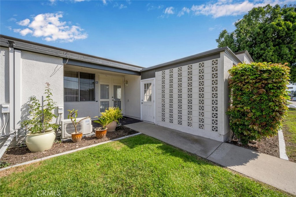 13120 Del Monte Drive 47G