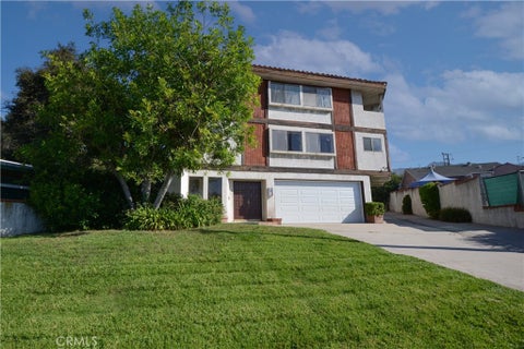 Photo of 3206 Montrose Avenue #4, La Crescenta, CA 91214 (MLS # GD26208491)
