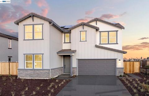 Photo of 534 Lee Loop AVE, Discovery Bay, CA 94505 (MLS # 41133532)