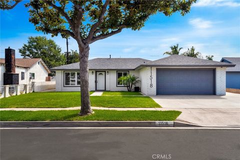 Photo of 11518 1st Ave, Whittier, CA 90604 (MLS # SB25224051) Photo of 11518 1st Ave, Whittier, CA 90604 (MLS # SB25224051)