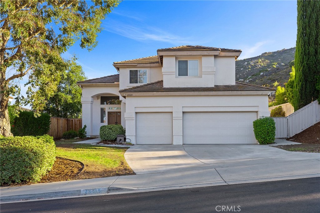 Welcome home! Nestled in the foothills of Copper Canyon, this 5-bedroom, 3-bath home offers 2,644 sq. ft. of bright, open living space with sweeping views of the surrounding hills.
Step inside to soaring high ceilings and abundant natural light that create an airy, welcoming atmosphere. The home features brand new carpet and fresh interior paint throughout, providing a move-in ready feel. The kitchen is equipped with a new oven and microwave and opens to the family room, perfect for entertaining and everyday living.
The backyard is a private retreat, complete with a sparkling pool, covered patio for shaded lounging, and expansive hillside views. An on-site storage shed offers additional space for tools or seasonal items.
Located in one of Murrieta’s most sought-after communities, this home provides easy access to hiking trails, award-winning schools, and nearby shopping and dining. Schedule a viewing today!