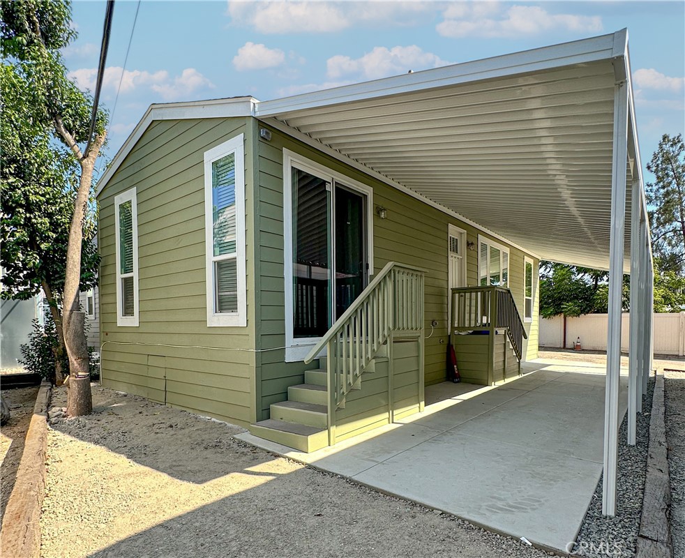 22113 Grand Terrace 2