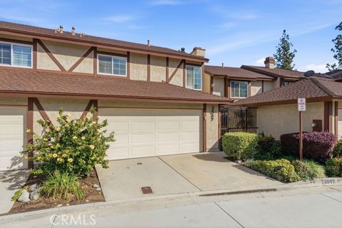 Photo of 2047 Windsor Cir, Duarte, CA 91010 (MLS # AR26039174)