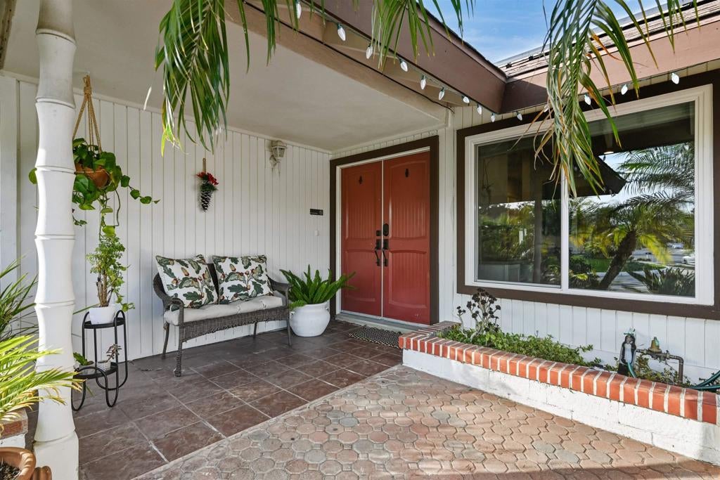 4008 Via Los Padres